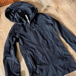 Lululemon Black Women’s In Stride Jacket Black Long Sleeve Size 4